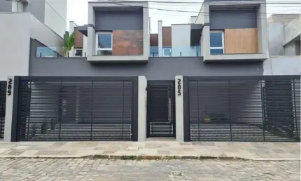 Casa com 3 quartos à venda no Sagrada Família, Caxias do Sul , 160 m2 por R$ 890.000
