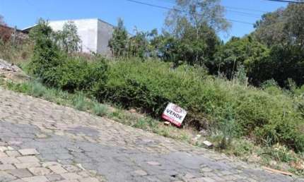 Terreno à venda no Santa Fé, Caxias do Sul  por R$ 320.000