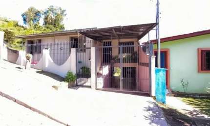 Casa com 3 quartos à venda no Marechal Floriano, Caxias do Sul , 96 m2 por R$ 600.000