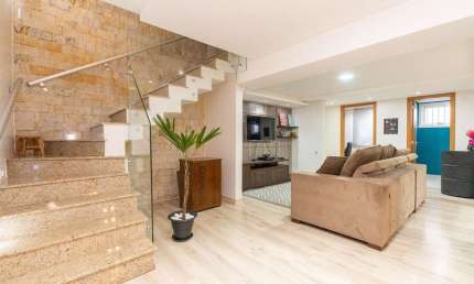 Casa com 3 quartos à venda no Rio Branco, Caxias do Sul , 253 m2 por R$ 1.200.000
