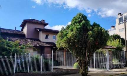 Casa com 3 quartos à venda no Belvedere, Farroupilha , 325 m2 por R$ 1.450.000