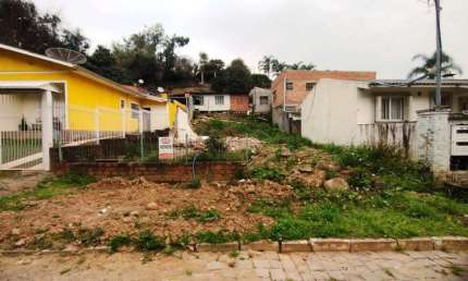 Terreno à venda no Primeiro de Maio, Farroupilha  por R$ 130.000