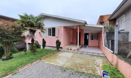 Casa com 3 quartos à venda no América, Farroupilha , 123 m2 por R$ 330.000