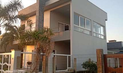 Casa com 3 quartos à venda no Centro, Farroupilha , 298 m2 por R$ 1.250.000