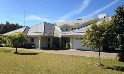 Casa em condomínio fechado com 4 quartos à venda na Nossa Senhora da Saúde, Caxias do Sul , 470 m2 por R$ 4.800.000