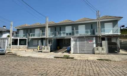 Casa com 2 quartos à venda no São Francisco, Farroupilha , 72 m2 por R$ 320.000