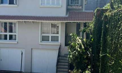 Casa com 3 quartos à venda no Volta Grande, Farroupilha  por R$ 700.000