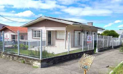 Casa com 3 quartos à venda no Imigrante, Farroupilha , 180 m2 por R$ 560.000