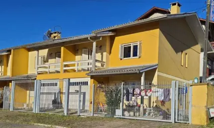 Casa com 3 quartos à venda no América, Farroupilha , 127 m2 por R$ 450.000