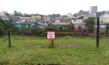Terreno à venda no Kayser, Caxias do Sul  por R$ 300.000