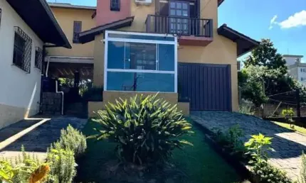 Casa com 4 quartos à venda no Planalto, Farroupilha , 161 m2 por R$ 742.000