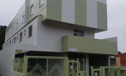 Casa com 2 quartos à venda no Desvio Rizzo, Caxias do Sul , 94 m2 por R$ 282.000