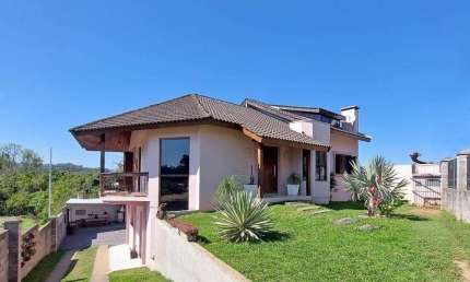 Casa com 4 quartos à venda no Salgado Filho, Caxias do Sul , 263 m2 por R$ 1.290.000