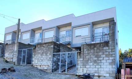 Casa com 2 quartos à venda no América, Farroupilha , 122 m2 por R$ 290.000