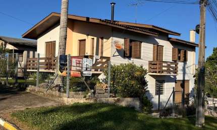 Casa com 3 quartos à venda no São José, Farroupilha , 270 m2 por R$ 599.000