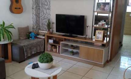 Casa com 3 quartos à venda no Charqueadas, Caxias do Sul , 168 m2 por R$ 590.000