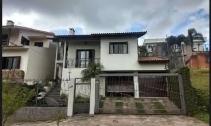 Casa com 4 quartos à venda no Cinqüentenário, Caxias do Sul , 318 m2 por R$ 1.580.000