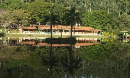 Chácara / sítio com 5 quartos à venda na Estrada Municipal Alexandre Marchi, Bairro Tapera Grande, Itatiba
