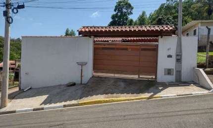 Pequena Chácara para venda em Morungaba com área total de 500m² e 180m² de construção