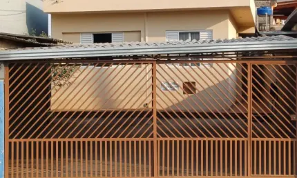 Casa à venda (154m² útil) com edícula no bairro Agapeama, Jundiaí - SP