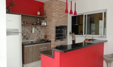 Linda casa alto padrão com 4 quartos, 2 suítes e piscina no bairro Horto Santo Antônio, Jundiaí - SP