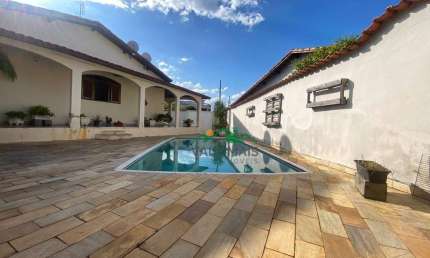 Casa com 3 dormitórios à venda, 308 m² por R$ 900.000,00 - Jardim do Vale - Guaratinguetá/SP