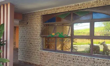 Casa com 3 dormitórios à venda, 188 m² por R$ 690.000,00 - Jardim Aeroporto - Guaratinguetá/SP