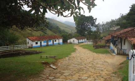 Fazenda com 2 dormitórios à venda, 306 m² por R$ 10.661.500,00 - Pilões - Guaratinguetá/SP