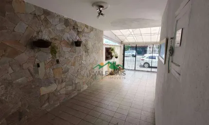 Casa com 3 dormitórios à venda, 160 m² por R$ 1.100.000,00 - Vila Paraíba - Guaratinguetá/SP
