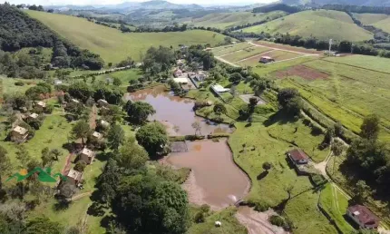 Prédio à venda na Zona Rural, Brazópolis 