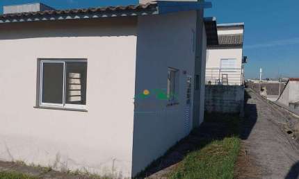 Casa com 2 dormitórios à venda, 46 m² por R$ 250.000,00 - Jardim Aeroporto - Guaratinguetá/SP