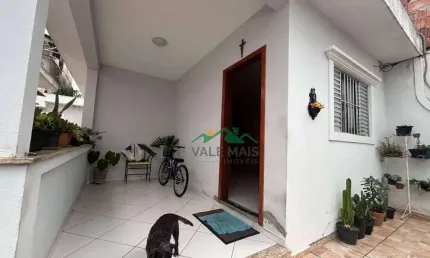 Casa com 3 dormitórios à venda, 200 m² por R$ 500.000 - Jardim do Vale - Guaratinguetá/SP