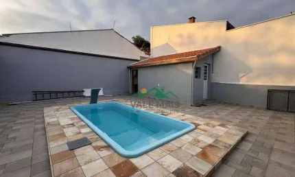 Casa com 3 dormitórios à venda, 144 m² por R$ 700.000,00 - Residencial Village Santana - Guaratinguetá/SP