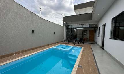 Casa com 4 quartos à venda na Rua Pioneiro Antônio Afonso de Carvalho, 238, Zona 31, Maringá