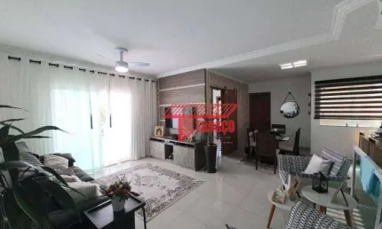 Casa com 3 quartos à venda na Rua Amarílis, Vila Cecília Maria, Santo André