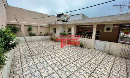Sobrado com 3 dormitórios à venda, 244 m² por R$ 750.000 - Jardim do Estádio - Santo André/SP