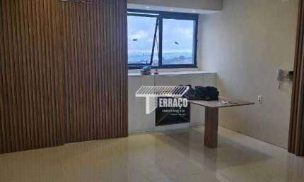 Apartamento Amplo, ótima localização no Bairro Jardim!
