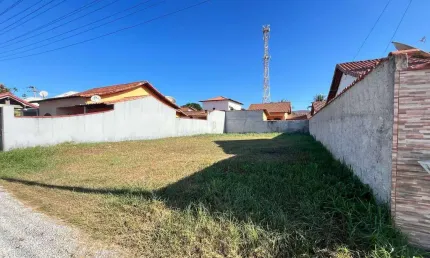 Terreno à venda na Praia do Barbudo, Araruama 