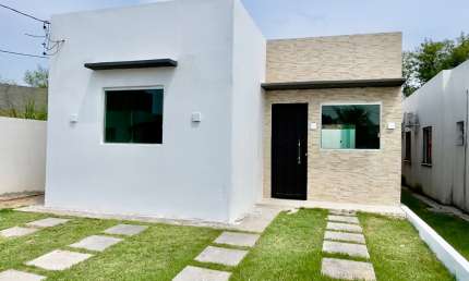 Oportunidade única !! Casa com 80 m2 em condomínio fechado a 5 minutos do aeroporto de Manaus !!!
