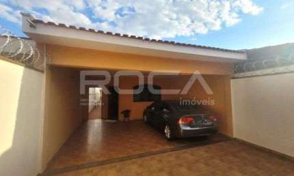 Casa à venda no Monte Alegre, Ribeirão Preto - 3 dormitórios, 1 suíte e 4 vagas