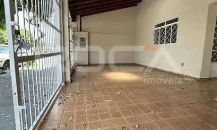 Casa à venda com 2 dormitórios no bairro Jardim Paulista, em Ribeirão Preto.
