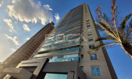 Apartamento de Luxo com Varanda Gourmet no Jardim Olhos D&amp;#39;Água