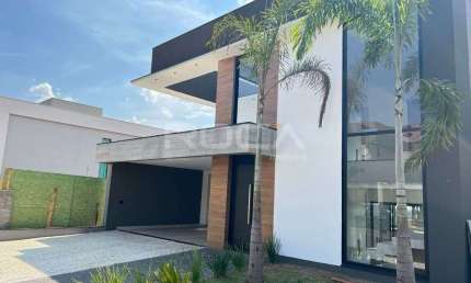 Casa de Luxo no Condomínio Vila do Golf em Ribeirão Preto