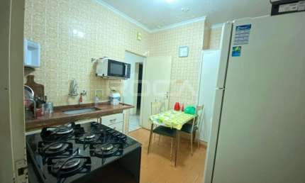 Casa padrão à venda em Sumarezinho, Ribeirão Preto: 4 dormitórios, 2 banheiros, garagem para 4 carros