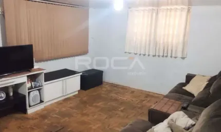 Casa sobrado com 3 quartos à venda no bairro Campos Elíseos, em Ribeirão Preto.