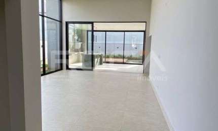 Venda de Casas / Condomínio na cidade de Ribeirão Preto