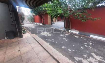 Espetacular Casa à Venda em Sumarezinho, Ribeirão Preto com 5 Dormitórios