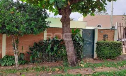 Venda de Casas / Padrão na cidade de Ribeirão Preto