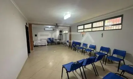Casa à venda com 4 dormitórios no bairro Campos Elíseos, em Ribeirão Preto.
