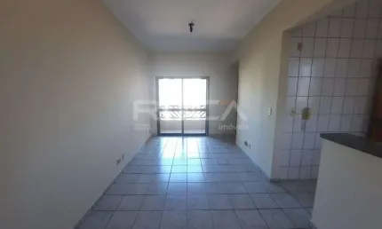 Apartamento à venda com 2 dormitórios no Centro, em Ribeirão Preto.